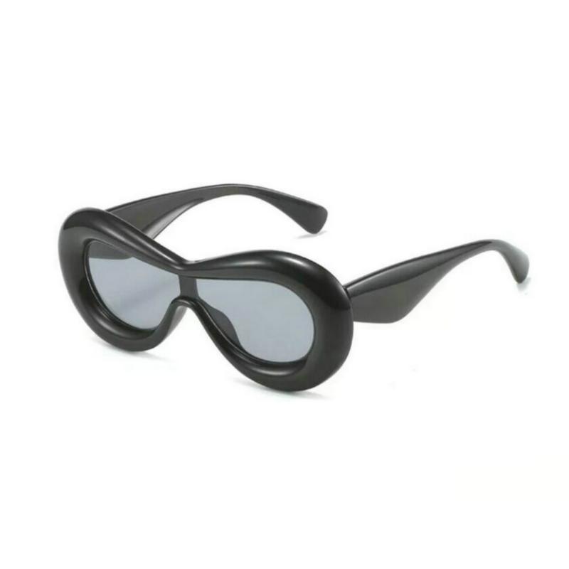 New Joined Body Concave Form Sunglasses Women s Outdoor Quirky Personality Sunlight Eyeglasses For Women Candy Color Stylish Vision Wear UV400 As shown in the figu
New Joined Body Concave Form Sunglasses Women s Outdoor Quirky Personality Sunlight Eyeglasses For Women Candy Color Stylish Vision Wear UV400 As shown in the figu
