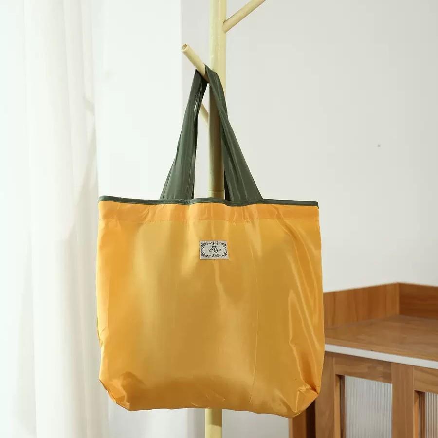 Customized Eco-friendly Large Foldable Drawstring Shopping Tote
Customized Eco-friendly Large Foldable Drawstring Shopping Tote