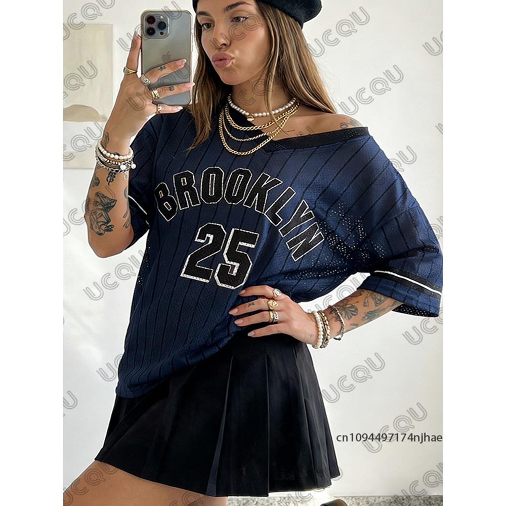 Summer New Stripe Brooklyn No.25 Print T Shirt For Women V-Neck Short Sleeve Sports Football Jersey Y2K Loose Oversized Tops XL
Summer New Stripe Brooklyn No.25 Print T Shirt For Women V-Neck Short Sleeve Sports Football Jersey Y2K Loose Oversized Tops XL