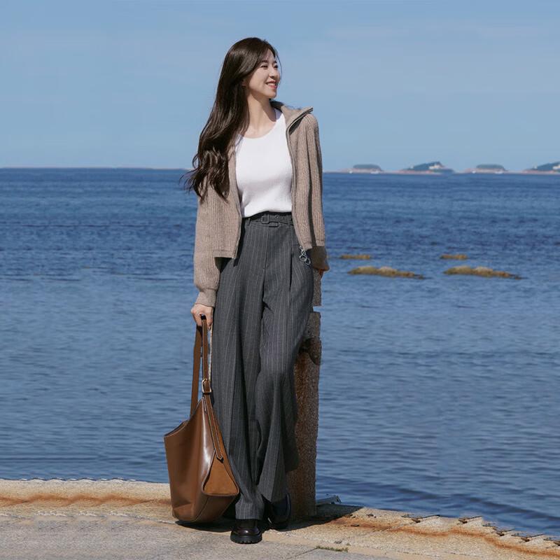 ELLASSAY Women s Comfortable Wide-Leg Pants S
ELLASSAY Women s Comfortable Wide-Leg Pants S