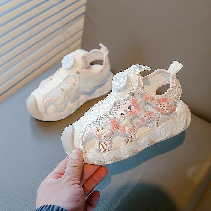 Boys Girls Sports Sandals Rotating Button Kids Casual Shoes Handsome 2025 Summer New Children Beach Shoes Toes Capped Soft Sole 27 розовый
Boys Girls Sports Sandals Rotating Button Kids Casual Shoes Handsome 2025 Summer New Children Beach Shoes Toes Capped Soft Sole 27 розовый