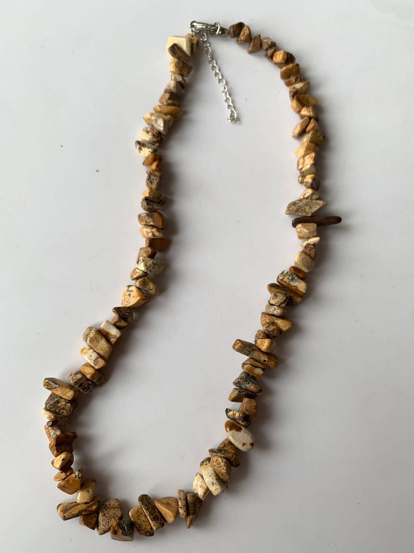 Семицветный чокер из натурального дробленого камня и кристаллов - Ожерелье в пляжном стиле для весны/лета
Семицветный чокер из натурального дробленого камня и кристаллов - Ожерелье в пляжном стиле для весны/лета