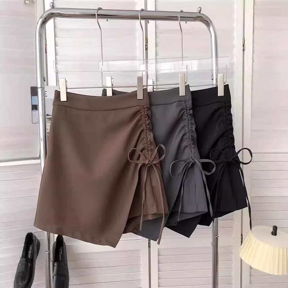 Spring 2024 Women s High-Waisted A-Line Pleated Drawstring Skirt - Fashionable Slim Korean Style Skirt Pants XL
Spring 2024 Women s High-Waisted A-Line Pleated Drawstring Skirt - Fashionable Slim Korean Style Skirt Pants XL