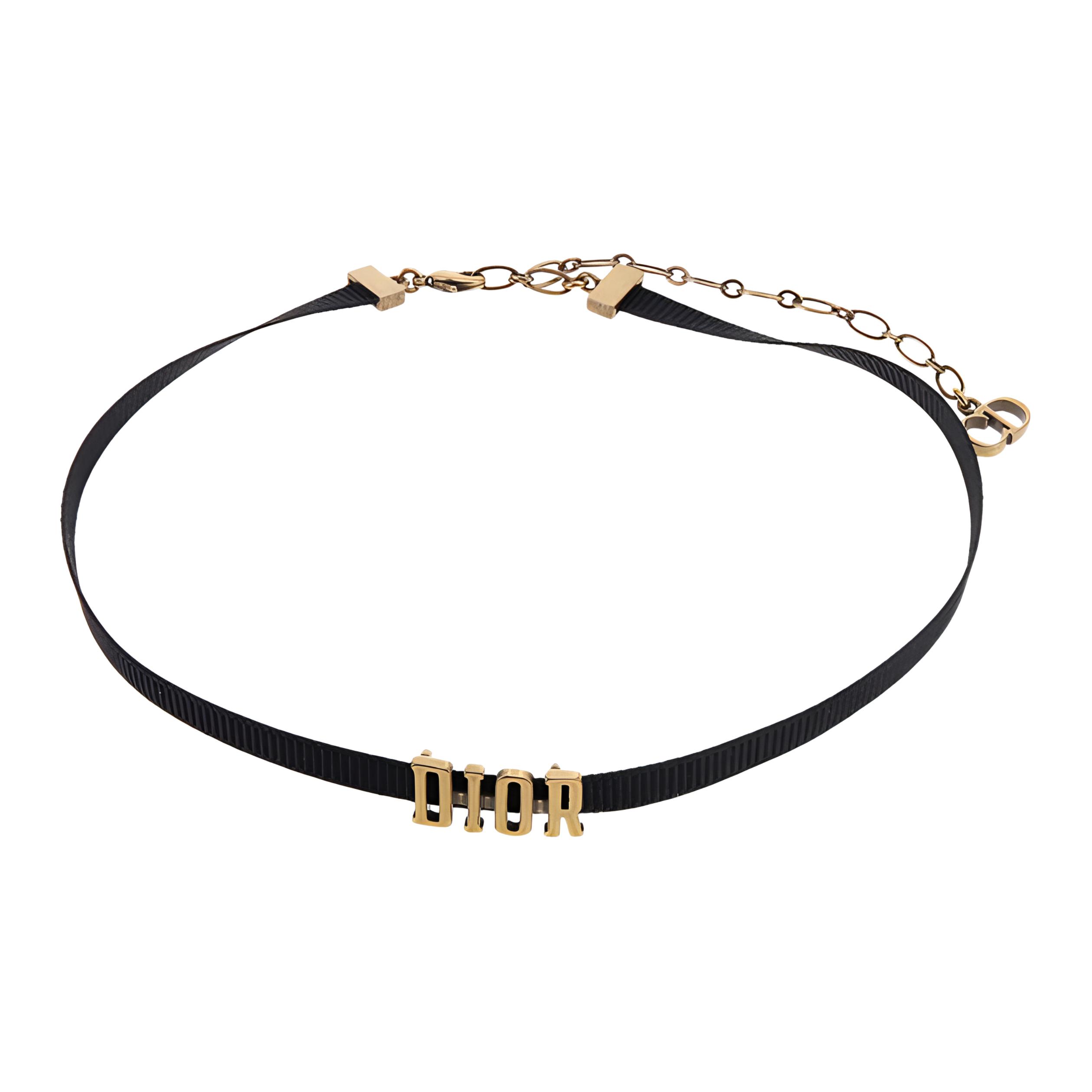 Dior Letter Logo Metal Satin Ribbon Necklace Women necklace N0681ADRMT-D906 Box+Shopping Bag
Dior Letter Logo Metal Satin Ribbon Necklace Women necklace N0681ADRMT-D906 Box+Shopping Bag