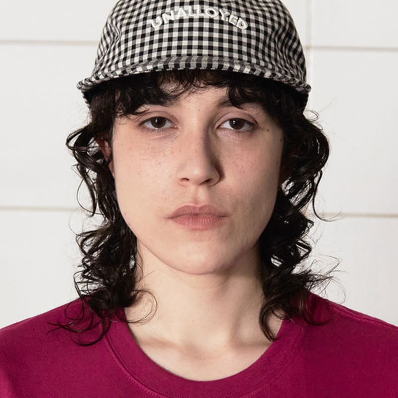 UNALLOYED LOGO GINGHAM CHECK CAP / BLACK FREE
UNALLOYED LOGO GINGHAM CHECK CAP / BLACK FREE