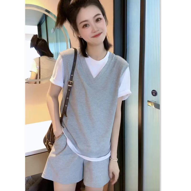Summer Fashion Casual Two-Piece Set: Loose Short Sleeve T-Shirt & Shorts M up to 50kg серый
Summer Fashion Casual Two-Piece Set: Loose Short Sleeve T-Shirt & Shorts M up to 50kg серый