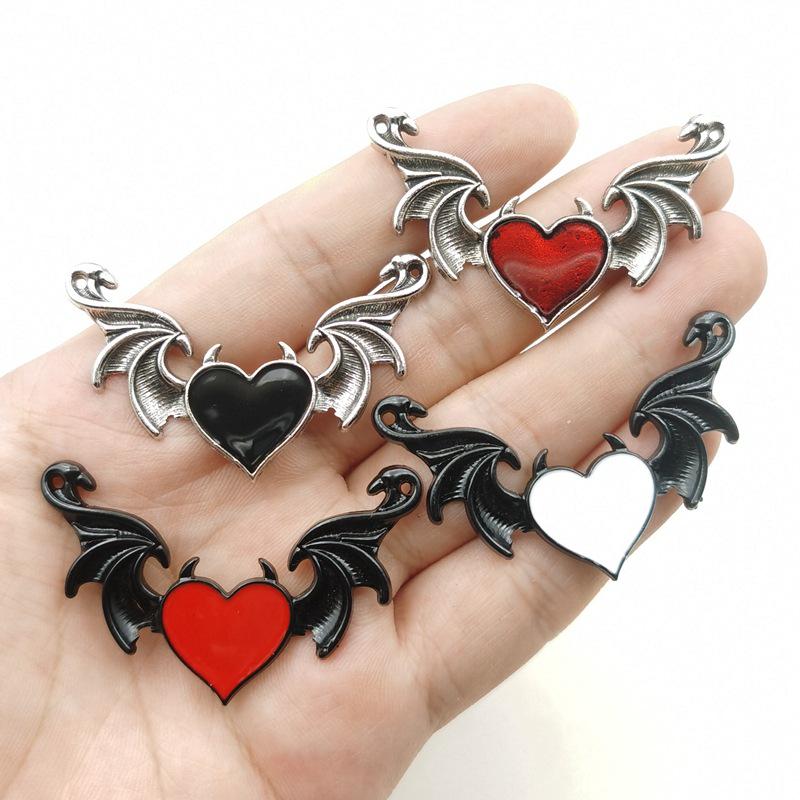 Trendy DIY Zinc Alloy Devil Heart Wing Pendants for European and American Necklaces & Earrings
Trendy DIY Zinc Alloy Devil Heart Wing Pendants for European and American Necklaces & Earrings