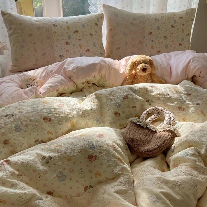 2025 small floral cloud wrinkle double yarn bed four-piece set princess lace quilt cover three-piece bed sheet set 1.2m sheet 3pcs
2025 small floral cloud wrinkle double yarn bed four-piece set princess lace quilt cover three-piece bed sheet set 1.2m sheet 3pcs