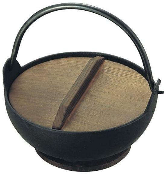 Tokiwa iron Yamaga pot 21cm with black painted 413 base, 
Tokiwa iron Yamaga pot 21cm with black painted 413 base,