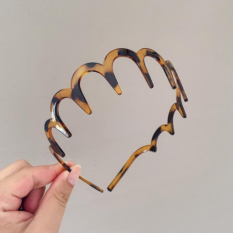 Retro Temperament Wispy Wave Headband with Teeth - Non-Slip, Versatile Hair Accessory for Women with High Foreheads
Retro Temperament Wispy Wave Headband with Teeth - Non-Slip, Versatile Hair Accessory for Women with High Foreheads
