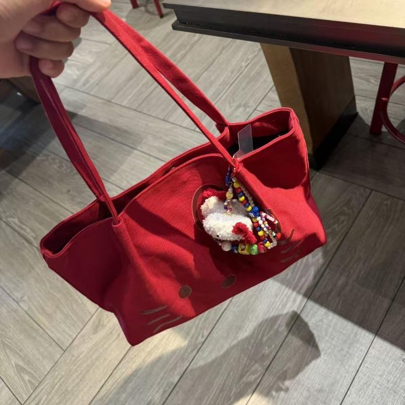 Cute canvas bag Hello shoulder large capacity portable cartoon tote bag student commuter shoulder bag бордовый
Cute canvas bag Hello shoulder large capacity portable cartoon tote bag student commuter shoulder bag бордовый