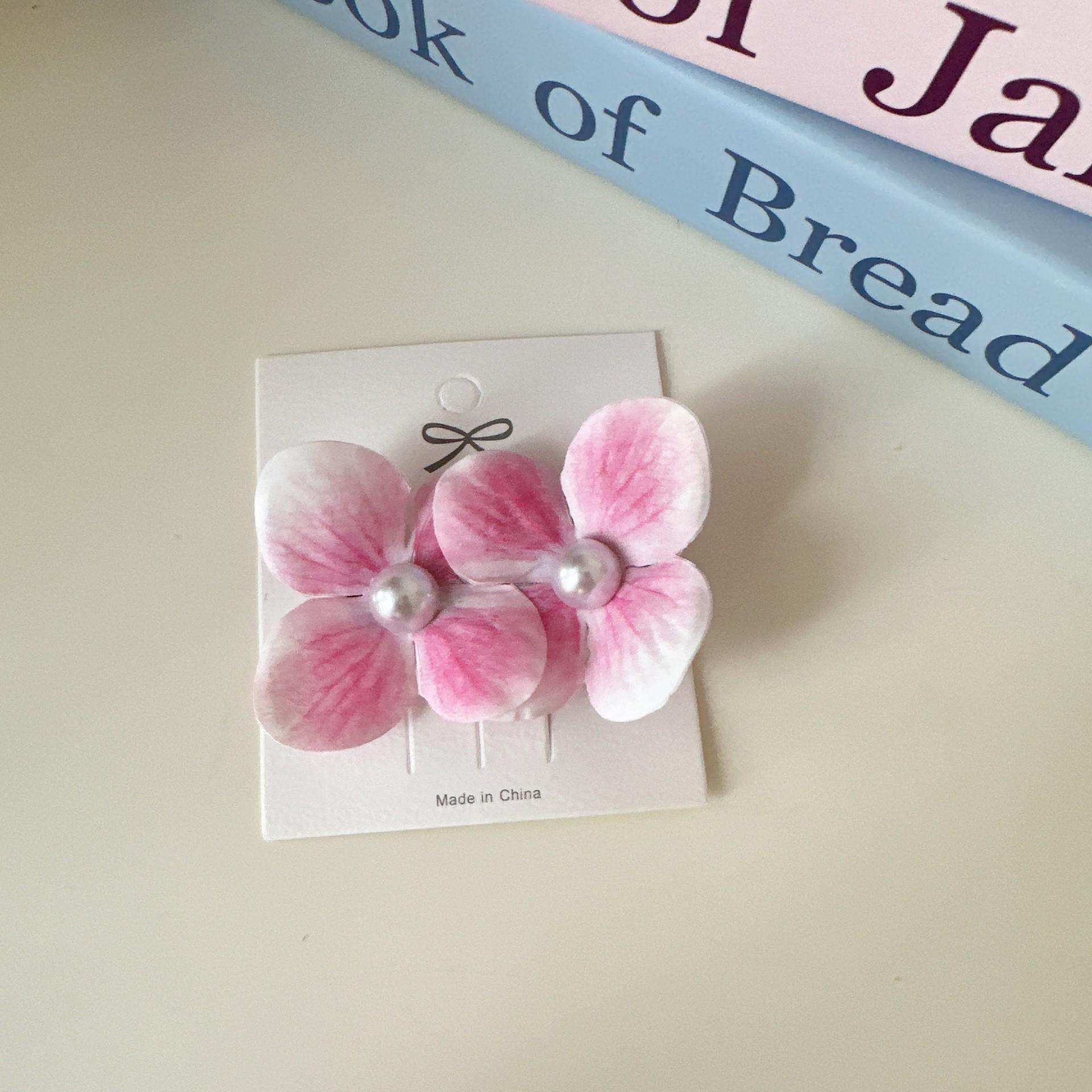 Summer Resort Pearl Phalaenopsis Hair Claw Clip – Versatile Seaside Flower Headwear
Summer Resort Pearl Phalaenopsis Hair Claw Clip – Versatile Seaside Flower Headwear