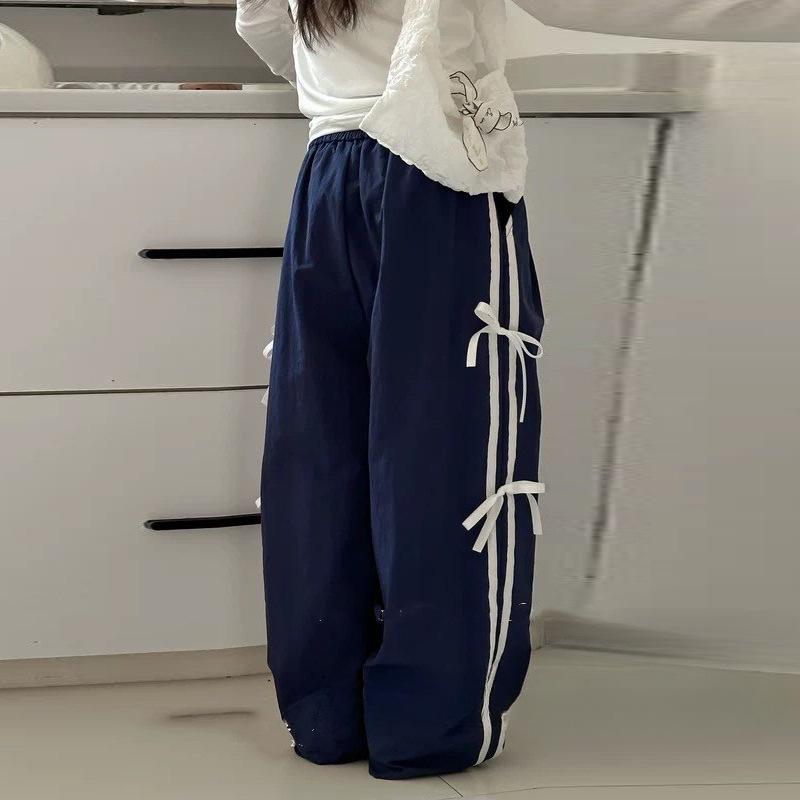 Весенние брюки для девочек, детские спортивные штаны с бантом, осенние милые брюки, повседневные брюки в полоску, детское свободное нижнее белье 150 чёрный
Весенние брюки для девочек, детские спортивные штаны с бантом, осенние милые брюки, повседневные брюки в полоску, детское свободное нижнее белье 150 чёрный