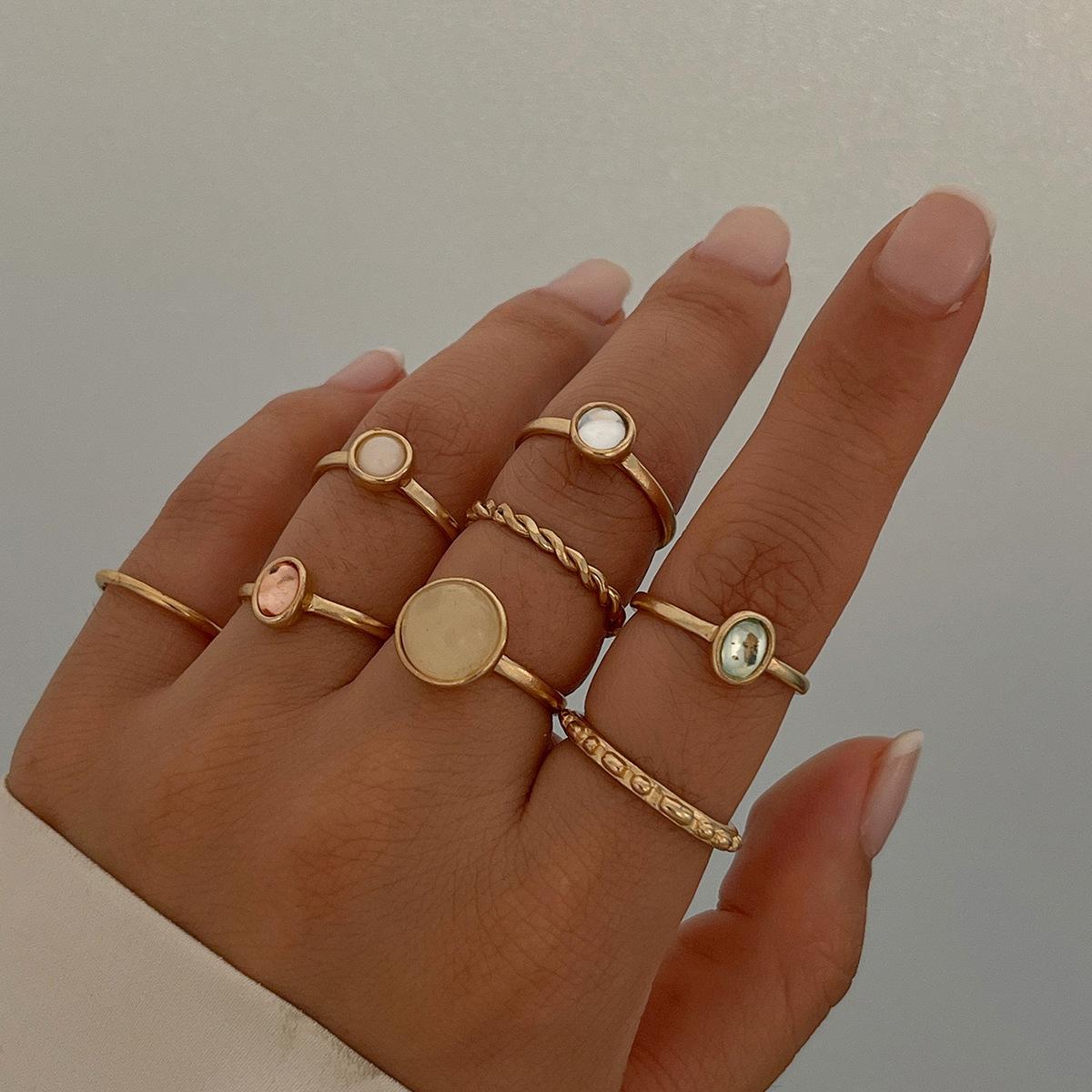 Дизайн Чувство Металл Неправильный Резьбовой Воротник Женская Мода Ниша Открытие Глянцевый ins Ветер Ожерелье
Дизайн Чувство Металл Неправильный Резьбовой Воротник Женская Мода Ниша Открытие Глянцевый ins Ветер Ожерелье