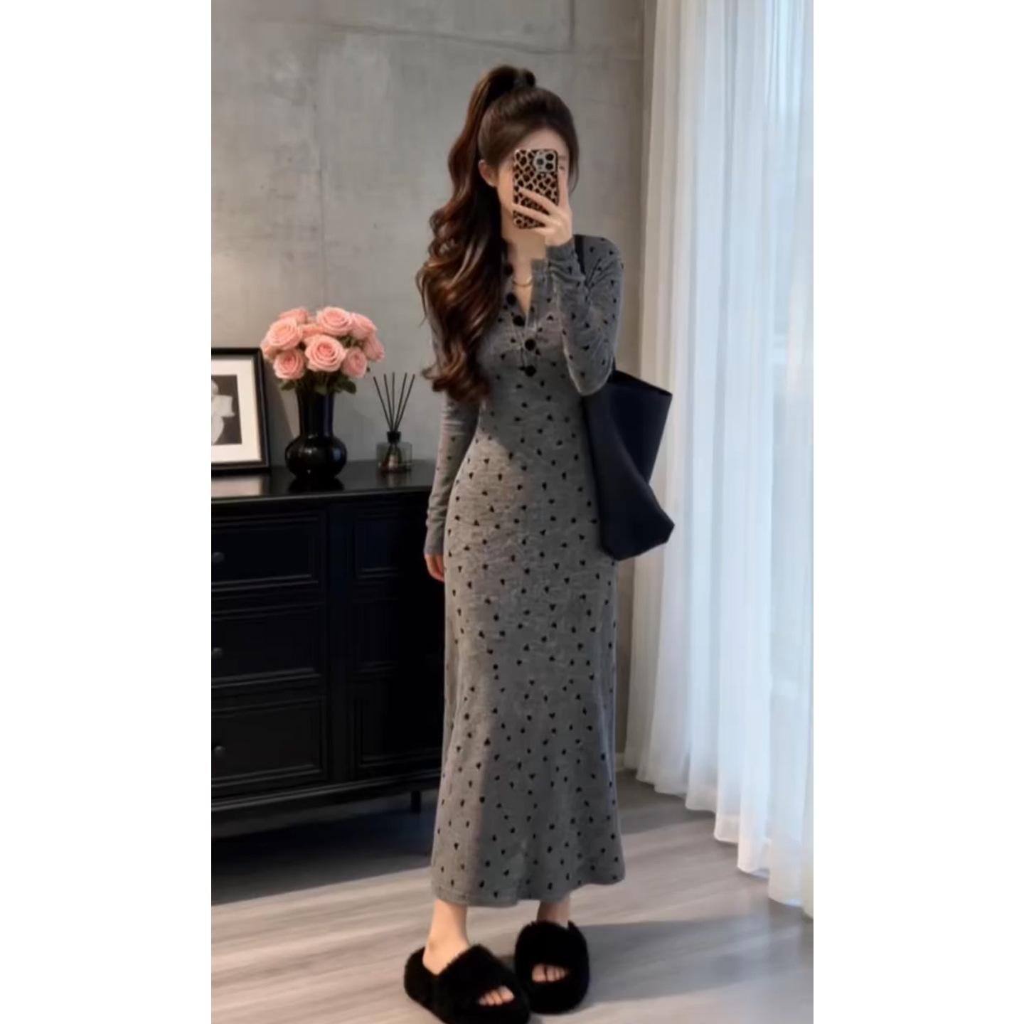 Elegant Gray French Long-Sleeved Coat with Slim-Fitting Waist-Cinching Inner Dress (2026 Edition) Medium
Elegant Gray French Long-Sleeved Coat with Slim-Fitting Waist-Cinching Inner Dress (2026 Edition) Medium