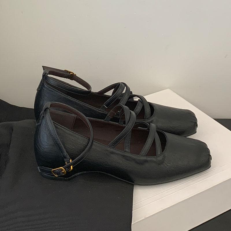 Модная женская обувь Мэри Джейн с неглубоким вырезом и увеличивающей рост подошвой 2025 Новая мода Квадратный носок Женские туфли-балетки 35 чёрный
Модная женская обувь Мэри Джейн с неглубоким вырезом и увеличивающей рост подошвой 2025 Новая мода Квадратный носок Женские туфли-балетки 35 чёрный