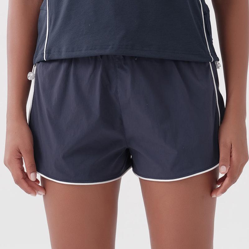 Темно-синие быстросохнущие спортивные шорты свободного кроя с карманами для повседневной пробежки и тренировок XS
Темно-синие быстросохнущие спортивные шорты свободного кроя с карманами для повседневной пробежки и тренировок XS