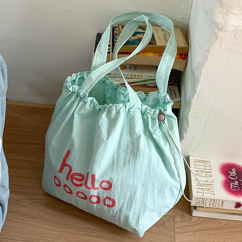 Друкована повсякденна сумка-тоут великої місткості Легка дорожня сумка у невимушеному стилі Одноплечова сумка для прогулянок червоний
Друкована повсякденна сумка-тоут великої місткості Легка дорожня сумка у невимушеному стилі Одноплечова сумка для прогулянок червоний