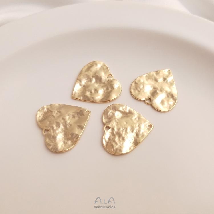 14K Gold Filled Hand-Hammered Brass Heart Pendant with Double and Single Holes - DIY Accessories 19mm Heart Pendant Single Hole 1pc
14K Gold Filled Hand-Hammered Brass Heart Pendant with Double and Single Holes - DIY Accessories 19mm Heart Pendant Single Hole 1pc