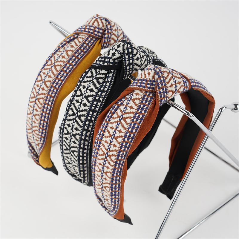 Vintage Plaid Tape Knotted Hairbands for Women Girls Casual Shopping Head Hoop Classic Ladies Head Wears
Vintage Plaid Tape Knotted Hairbands for Women Girls Casual Shopping Head Hoop Classic Ladies Head Wears