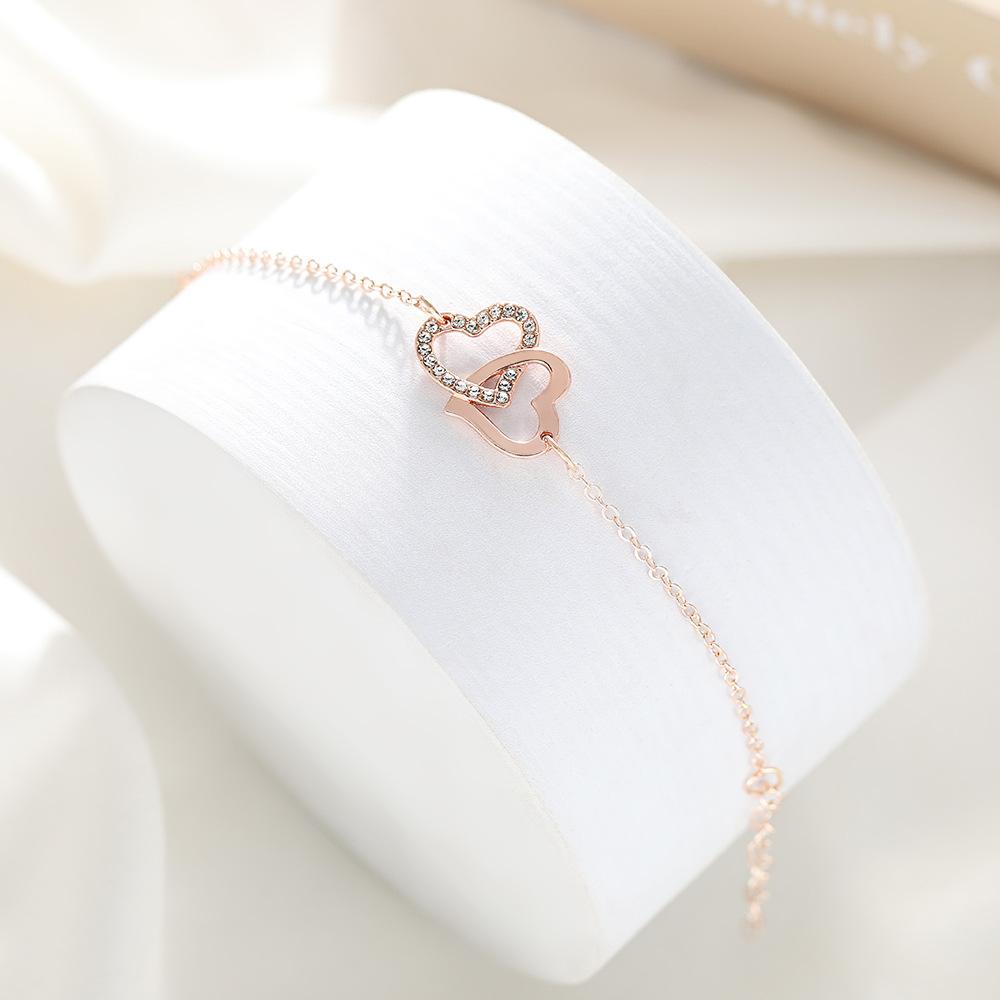 European and American fashion simple double love bracelet new light luxury temperament bride point diamond peach heart bracelet
European and American fashion simple double love bracelet new light luxury temperament bride point diamond peach heart bracelet