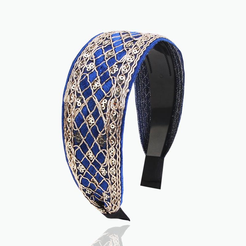 Новая вышитая пайетками повязка на голову ретро заколка для волос шоппинг выход в свет давление на волосы зубчатый диадемы аксессуары для волос
Новая вышитая пайетками повязка на голову ретро заколка для волос шоппинг выход в свет давление на волосы зубчатый диадемы аксессуары для волос