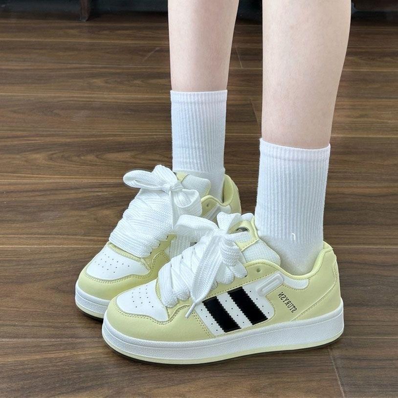 2024 autumn new little white shoes Hong Kong style niche thick-soled couple board shoes female students versatile moral training shoes 35 жёлтый
2024 autumn new little white shoes Hong Kong style niche thick-soled couple board shoes female students versatile moral training shoes 35 жёлтый