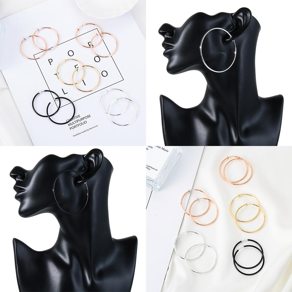 Women Fashion Spring Clip On Goth Non-Pierced Ear Clips Clip-On Ear Hoop Big Circle Earrings
Women Fashion Spring Clip On Goth Non-Pierced Ear Clips Clip-On Ear Hoop Big Circle Earrings