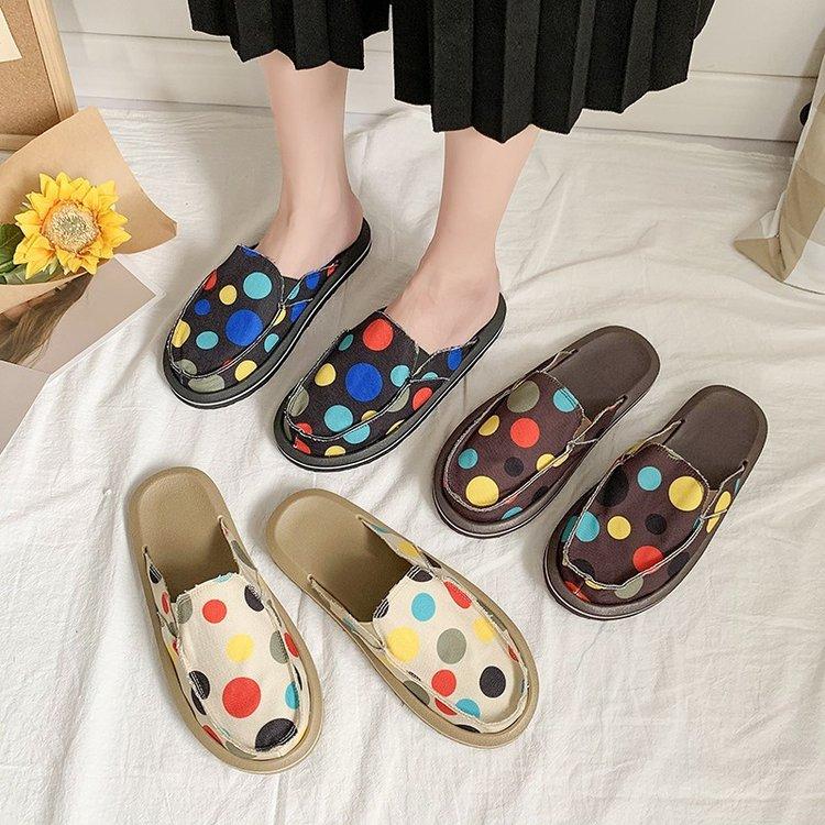 Flat-bottomed Baotou Slippers Women s Summer Large Size Canvas Sponge Cake Bottom Lightweight Outer Wear Ladies Slippers 36 бежевий
Flat-bottomed Baotou Slippers Women s Summer Large Size Canvas Sponge Cake Bottom Lightweight Outer Wear Ladies Slippers 36 бежевий
