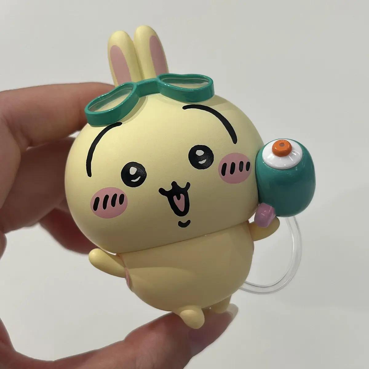Chiikawa Zishi Childrens Toy Water Sprinkler Prank Props Decoration Item Gift Cute in Stock Nagano Chii Usagi Hachiwera
Chiikawa Zishi Childrens Toy Water Sprinkler Prank Props Decoration Item Gift Cute in Stock Nagano Chii Usagi Hachiwera