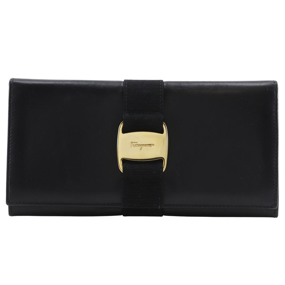Salvatore Ferragamo Vala Purse 223059 black leather Women Used
Salvatore Ferragamo Vala Purse 223059 black leather Women Used