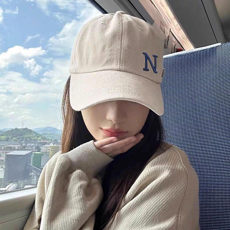 Fashion N-Letter Baseball Hat for Women Summer Cotton Solid Color Peaked Sunshade Duck Tongue Cap Girls Outdoor Sports Hat Adjustable бежевый
Fashion N-Letter Baseball Hat for Women Summer Cotton Solid Color Peaked Sunshade Duck Tongue Cap Girls Outdoor Sports Hat Adjustable бежевый