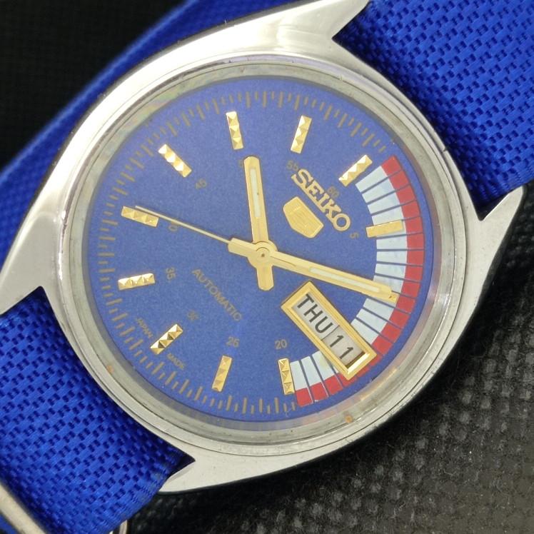 USED VINTAGE SEIKO 5 AUTOMATIC 6349A JAPAN MENS D/D BLUE WATCH 608h-a316666-2 SKU608h-a316666
USED VINTAGE SEIKO 5 AUTOMATIC 6349A JAPAN MENS D/D BLUE WATCH 608h-a316666-2 SKU608h-a316666