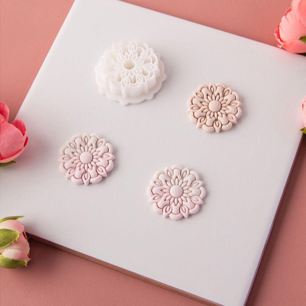 Soft Pottery Circle Polymer Clay Cutter Handmade Cutting Die Jewelry Making Mold Jewelry Making 
Soft Pottery Circle Polymer Clay Cutter Handmade Cutting Die Jewelry Making Mold Jewelry Making