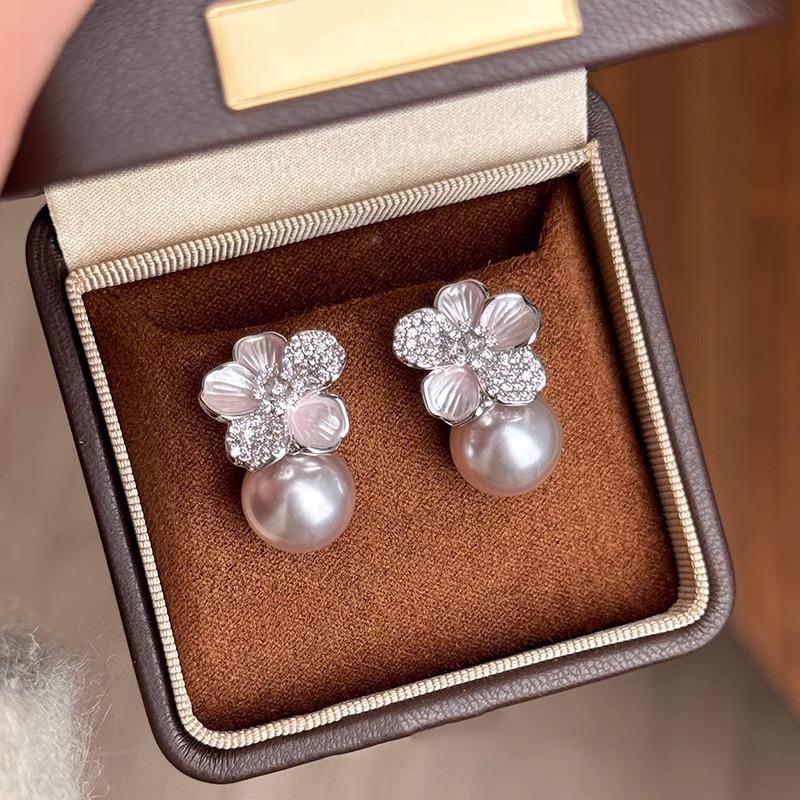 Sterling Silver Seiko Silver Needle Manta Rose Peach Blossom Stud Earrings Natural and Fresh Niche Earrings
Sterling Silver Seiko Silver Needle Manta Rose Peach Blossom Stud Earrings Natural and Fresh Niche Earrings