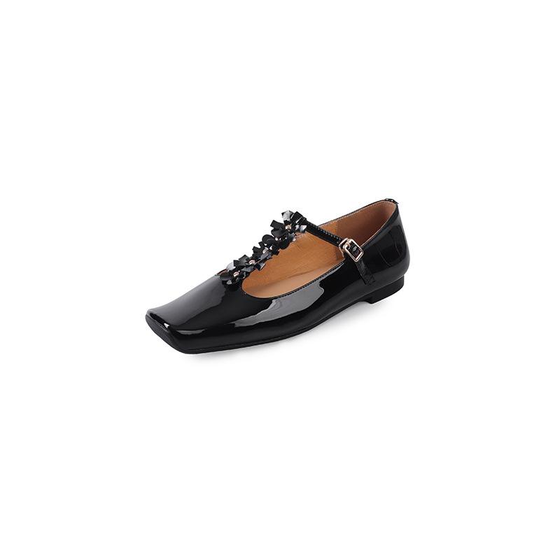 Celebrity style fashion simple temperament shallow mouth single shoes 2025 autumn new square head flat bottom T-strap small leather shoes women 39 чорний
Celebrity style fashion simple temperament shallow mouth single shoes 2025 autumn new square head flat bottom T-strap small leather shoes women 39 чорний