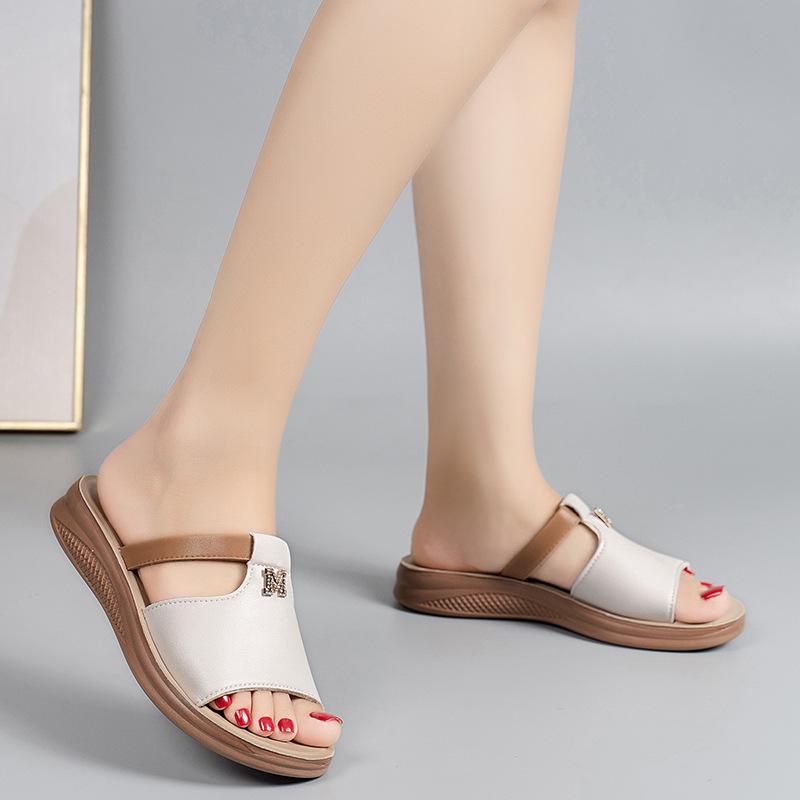 Тапочки женские носят новые сандалии мода нескользящая мягкая подошва танкетка женские тапочки 41
Тапочки женские носят новые сандалии мода нескользящая мягкая подошва танкетка женские тапочки 41