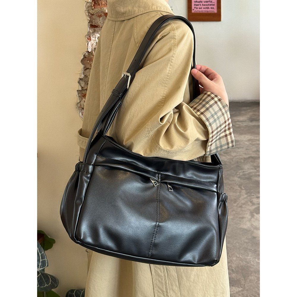 Ретро нишевая сумка почтальона женская 2025 новая высококлассная ретро на плечо сумка-мессенджер для поездок на работу универсальная сумка-тоут чёрный
Ретро нишевая сумка почтальона женская 2025 новая высококлассная ретро на плечо сумка-мессенджер для поездок на работу универсальная сумка-тоут чёрный