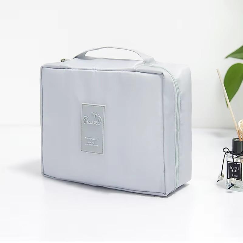 Square Makeup Bag Portable Handheld Toiletry Bag Large Capacity Travel Organizer світло-сірого кольору
Square Makeup Bag Portable Handheld Toiletry Bag Large Capacity Travel Organizer світло-сірого кольору