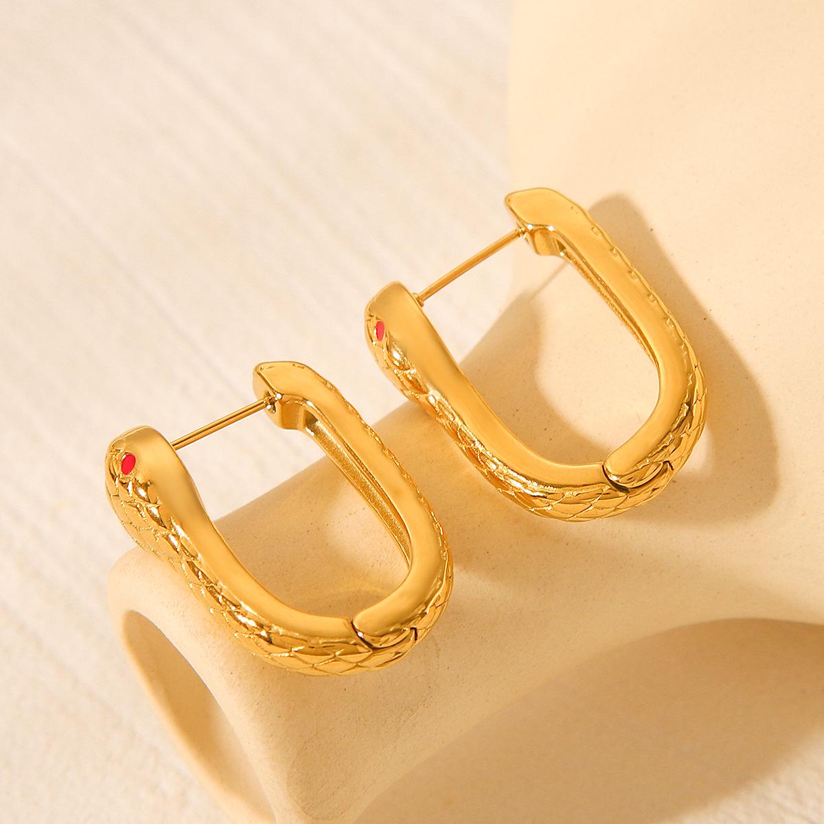 Trendy European & American Serpentine Design 18K Gold-Plated Stainless Steel Earrings for Women
Trendy European & American Serpentine Design 18K Gold-Plated Stainless Steel Earrings for Women