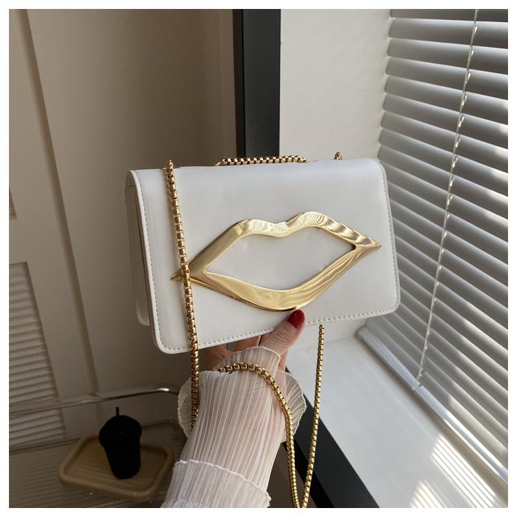 Популярная сумка через плечо этого года, новая сумка осени 2024 года, женская модная простая маленькая квадратная сумка, повседневная сумка-мессенджер для поездок на работу белый