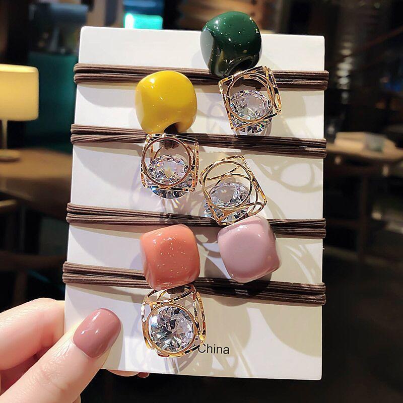 5Pcs Candy Color Elastic Hair Bands Rims Women s Hair Ring Hollow Drill Ties Vintage Hair Bands Unique Rings Accessories
5Pcs Candy Color Elastic Hair Bands Rims Women s Hair Ring Hollow Drill Ties Vintage Hair Bands Unique Rings Accessories