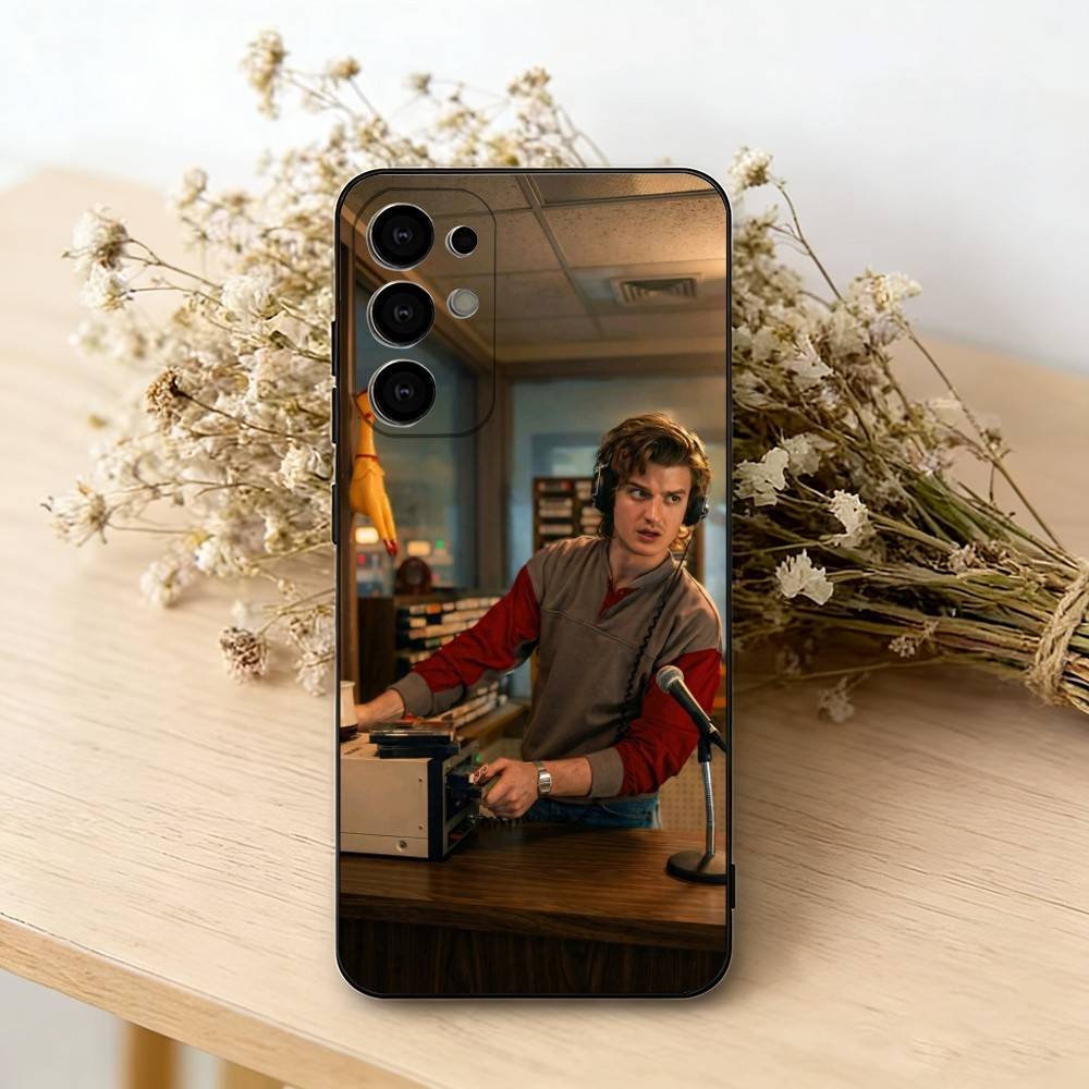 S-steve H-harrington Phone Case Black Silicone Soft For Samsung S25,S24,S21,S22,S23,S30,Ultra,S20,Plus,Fe,Lite Samsung S21fe
S-steve H-harrington Phone Case Black Silicone Soft For Samsung S25,S24,S21,S22,S23,S30,Ultra,S20,Plus,Fe,Lite Samsung S21fe