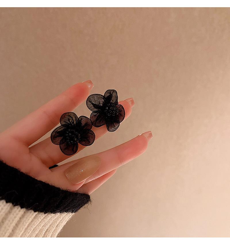 Классические элегантные черные серьги-пусеты с кружевными цветами, женский милый крутой стиль, для вечеринок, черные серьги, циркон, подарочные аксессуары
Классические элегантные черные серьги-пусеты с кружевными цветами, женский милый крутой стиль, для вечеринок, черные серьги, циркон, подарочные аксессуары