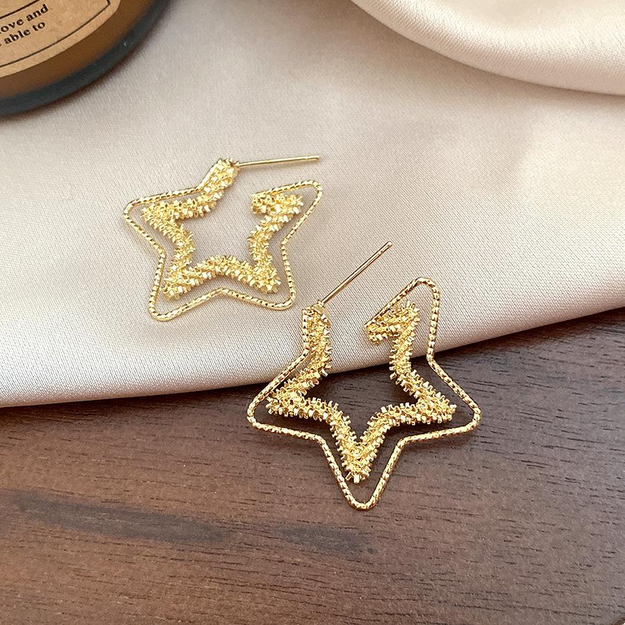 European and American silver needle double-layer love stud earrings, new niche design stud earrings, light luxury high-end earrings
European and American silver needle double-layer love stud earrings, new niche design stud earrings, light luxury high-end earrings