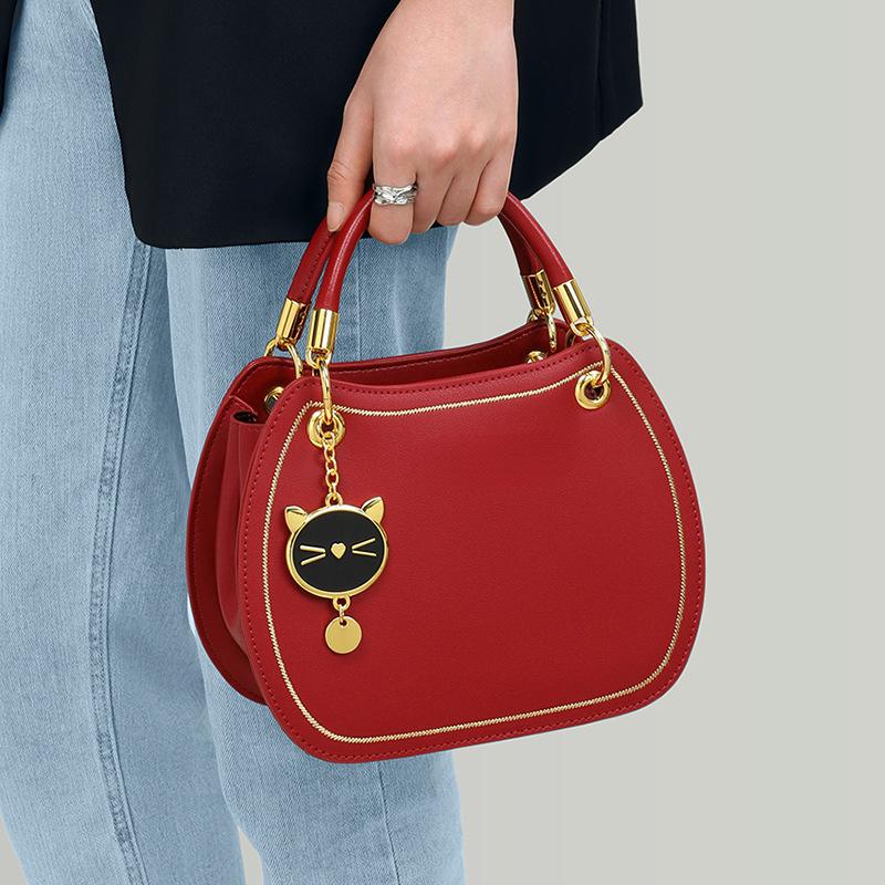 Women s Bag Crossbody Bag Spring and Summer Handbag All Leather High-grade Wedding Bride Bag
Women s Bag Crossbody Bag Spring and Summer Handbag All Leather High-grade Wedding Bride Bag