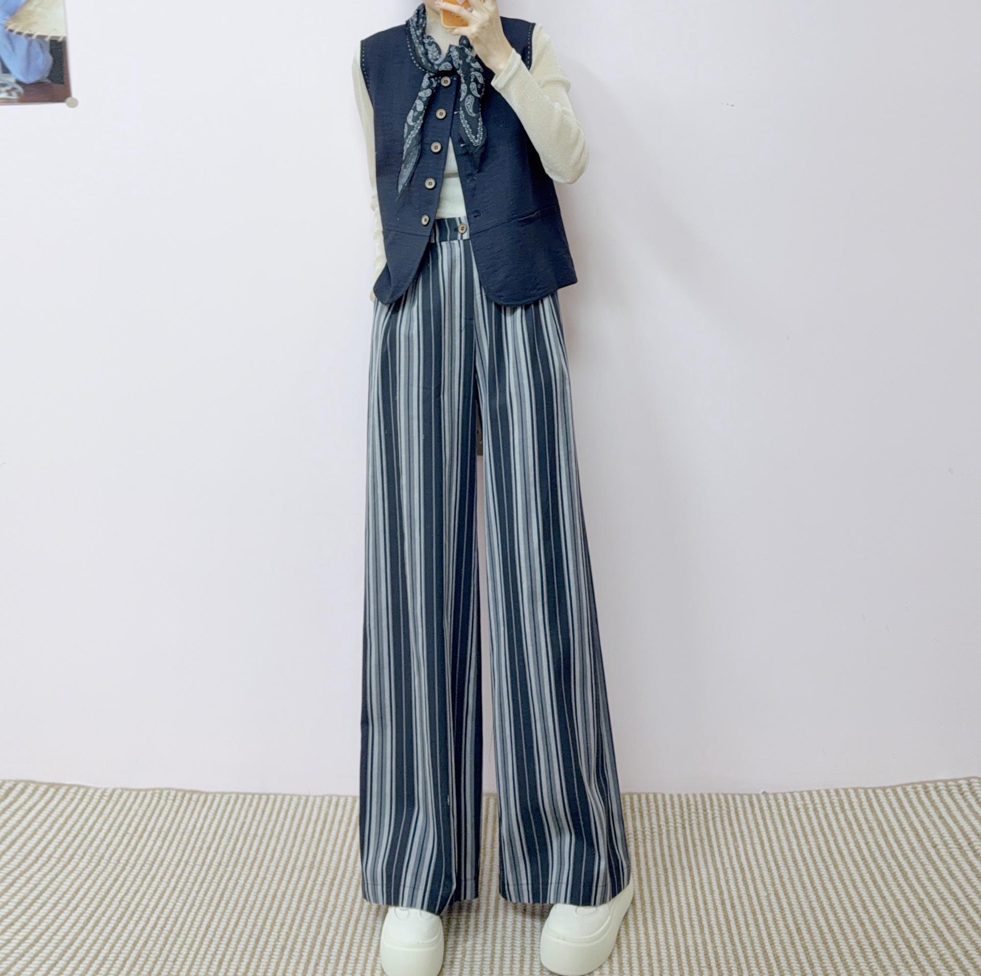 2026 Spring/Autumn Fashion Denim Vest & Striped Wide-Leg Pants Set M (45-57kg)
2026 Spring/Autumn Fashion Denim Vest & Striped Wide-Leg Pants Set M (45-57kg)
