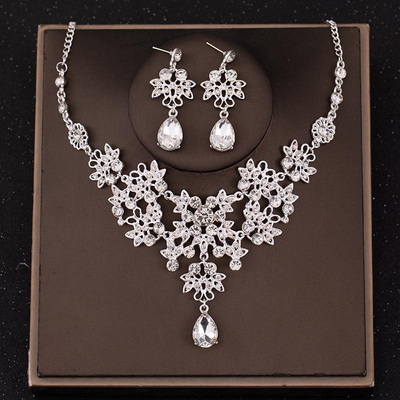 Bridal Rhinestone Jewelry Set: Earrings & Necklace Matching Wedding & Evening Dresses зелёный
Bridal Rhinestone Jewelry Set: Earrings & Necklace Matching Wedding & Evening Dresses зелёный