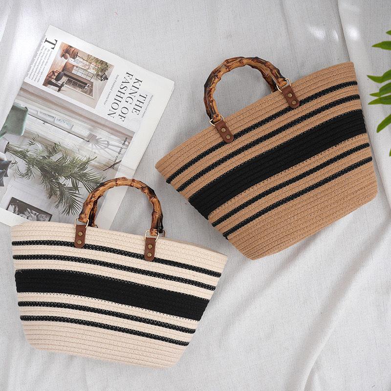 The New Stylish Tote Bag Is A Handbag With A Handbag On The Shoulder For The Best Friend s Gift
The New Stylish Tote Bag Is A Handbag With A Handbag On The Shoulder For The Best Friend s Gift