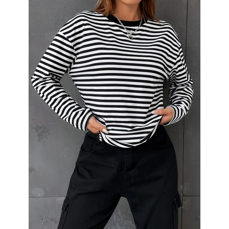 Summer Long Sleeve Striped T-Shirts Women Basic Casual Tops Female Cozy Loose Tees Harajuku T Shirt 6XL
Summer Long Sleeve Striped T-Shirts Women Basic Casual Tops Female Cozy Loose Tees Harajuku T Shirt 6XL